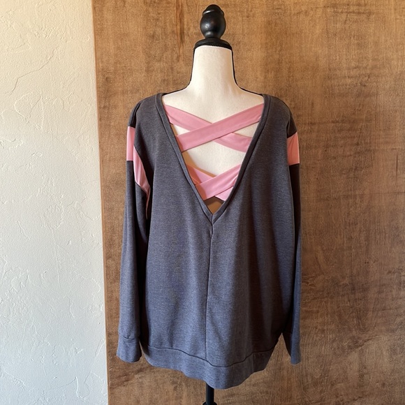 Pro Player Comfy Gray & Pink Sweatshirt 💕 - Picture 2 of 7